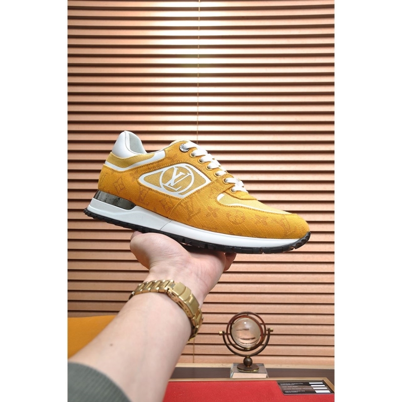 l**is V*t*n sneakers
